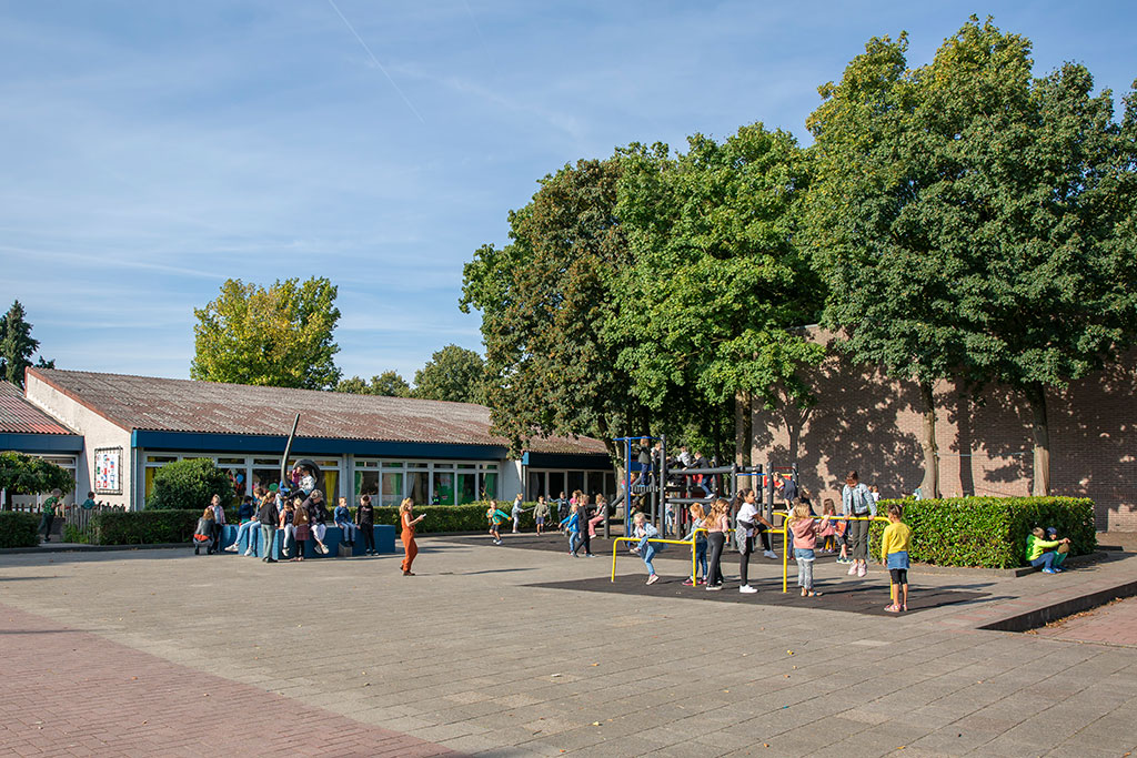 schoolplein_de_schakel_veenendaal.jpg schoolplein_de_schakel_veenendaal.jpg